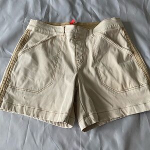 SPANX Tan Cargo Shorts Relaxed Fit Mid-Thigh